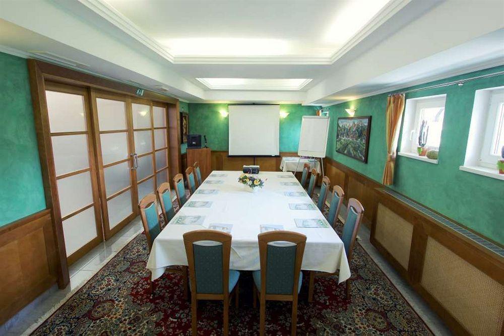 Grandvid Hotel Škofljica Buitenkant foto