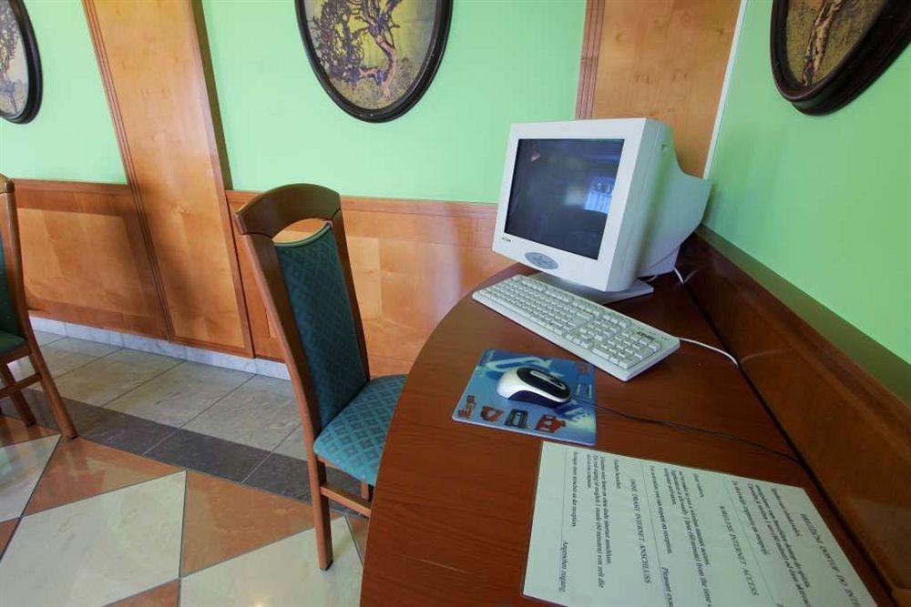 Grandvid Hotel Škofljica Buitenkant foto