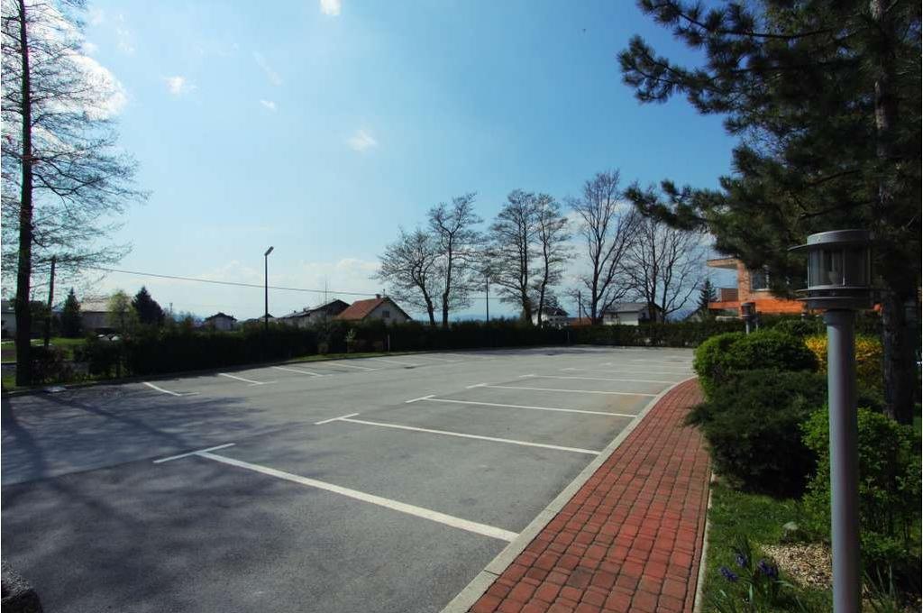 Grandvid Hotel Škofljica Buitenkant foto