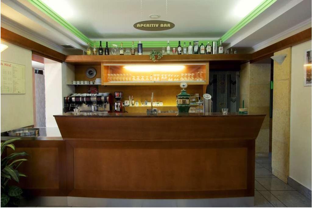 Grandvid Hotel Škofljica Buitenkant foto