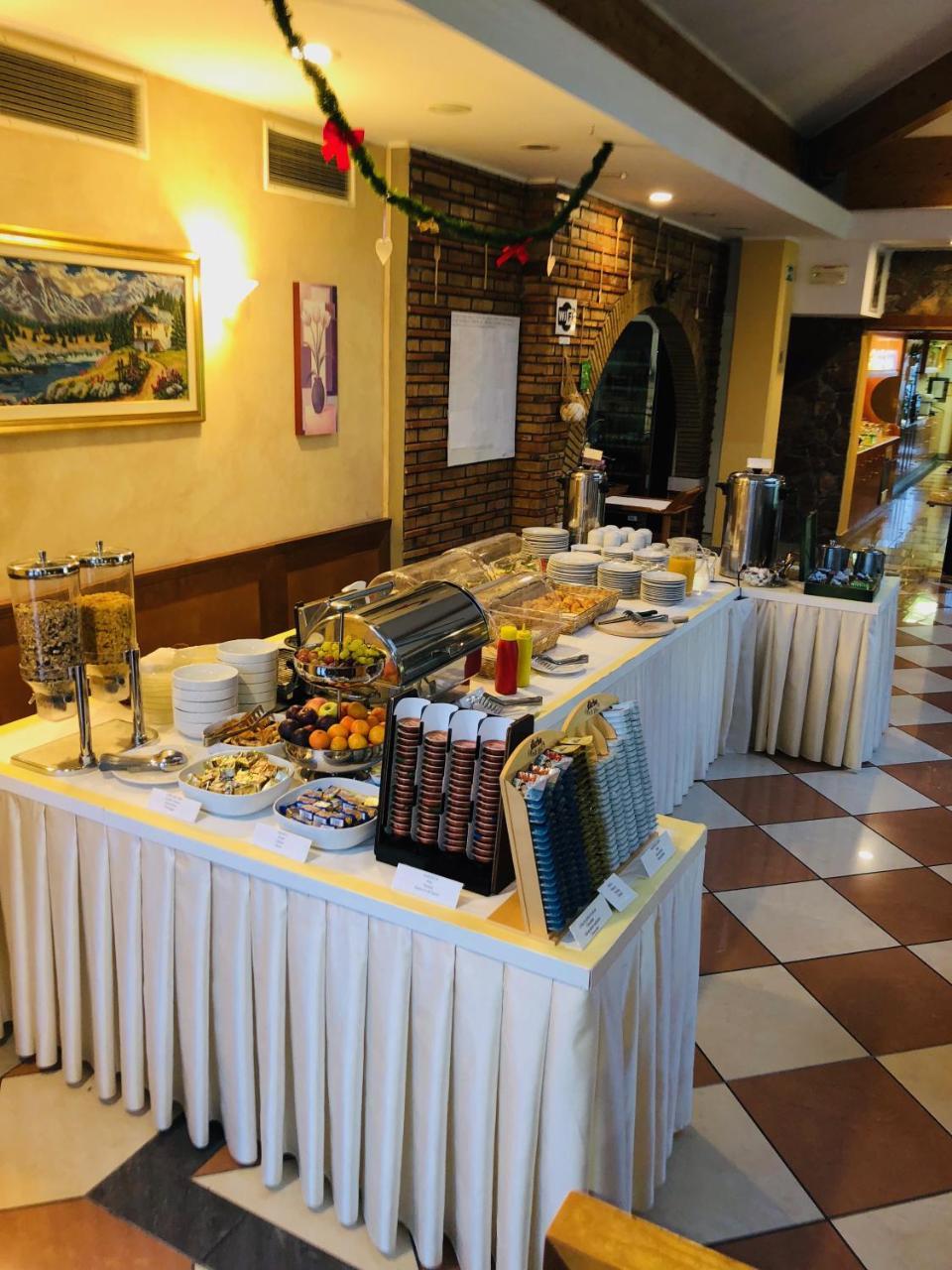 Grandvid Hotel Škofljica Buitenkant foto